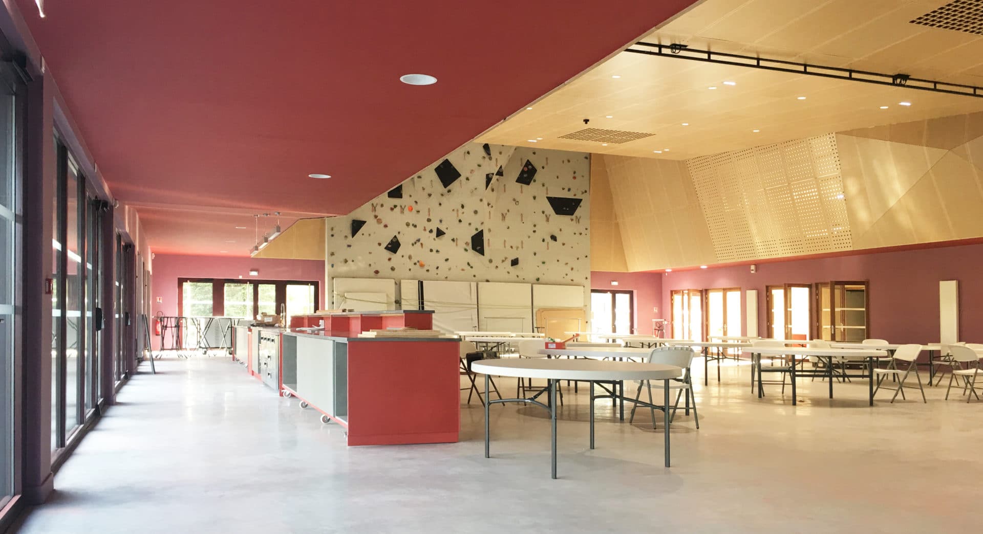 Salle des fêtes et des associations, Bons-en-Chablais (74) - AER Architecte